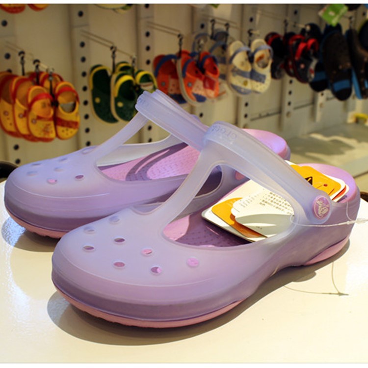 crocs jelly sandals