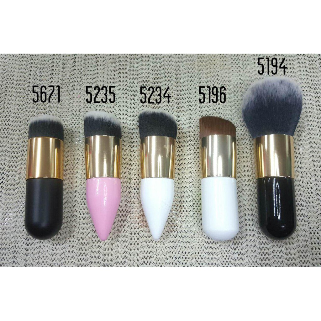 soft kabuki brush