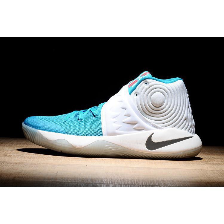 nike kyrie 2 christmas