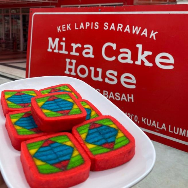 Mira Cake House Kl 100 Pure Butter Churn Kek Lapis Roll Shopee Malaysia