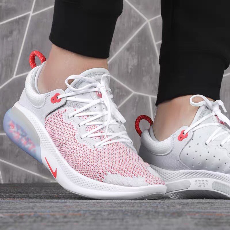 nike shock absorbing running shoes