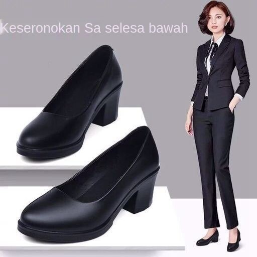 Bertumit Kasut Kulit Hitam Perempuan / Kasut Hitam Formal Perempuan ...