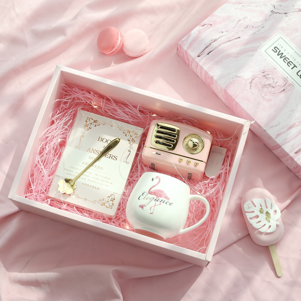 warm gifts for girlfriend