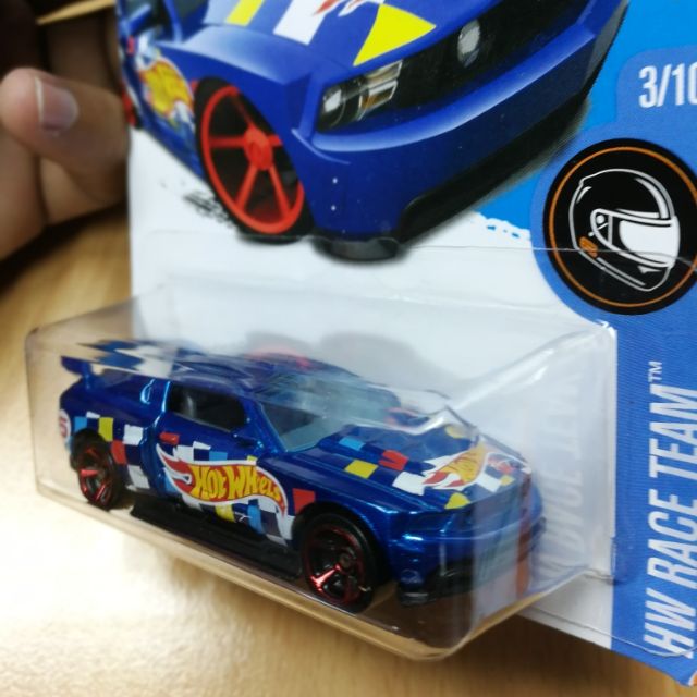 hot wheels custom 12 ford mustang