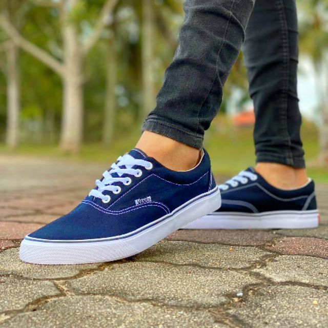 kasut vans era