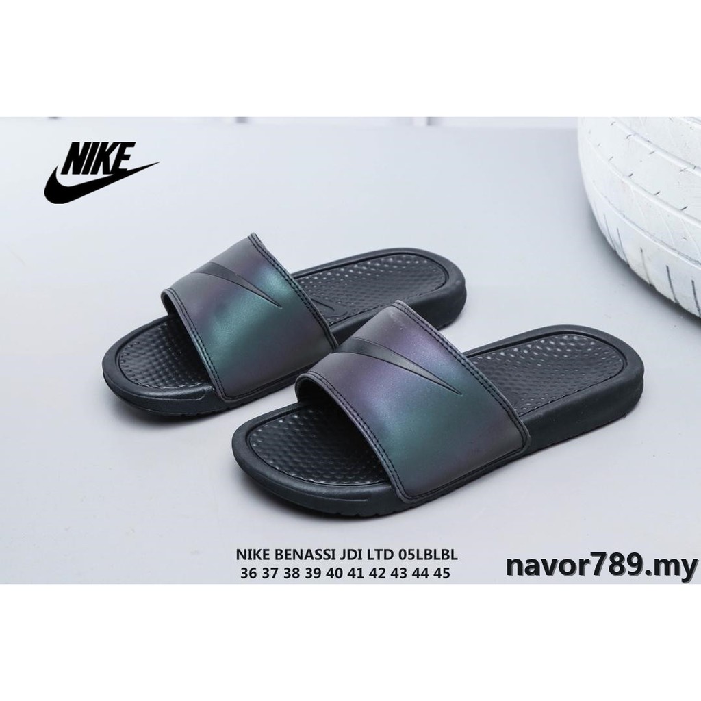 nike female slippers