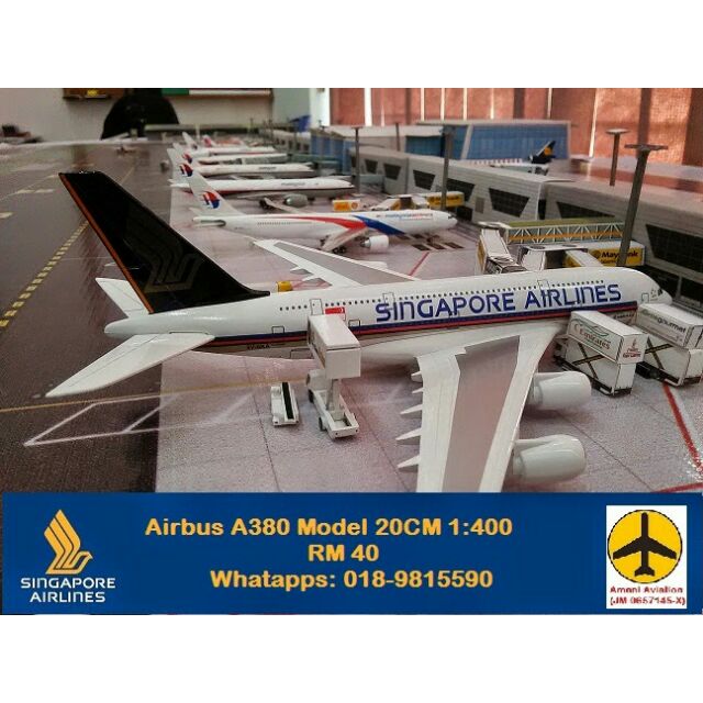 singapore airlines toy plane
