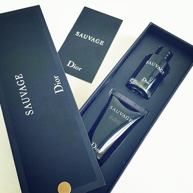 Sauvage Dior Men ( Gift Set ) Shopee Malaysia