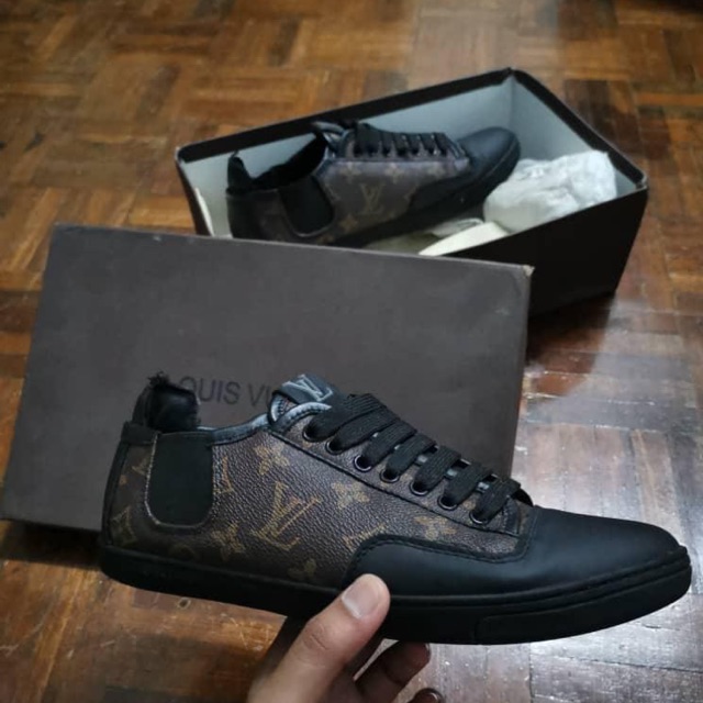 harga kasut louis vuitton original