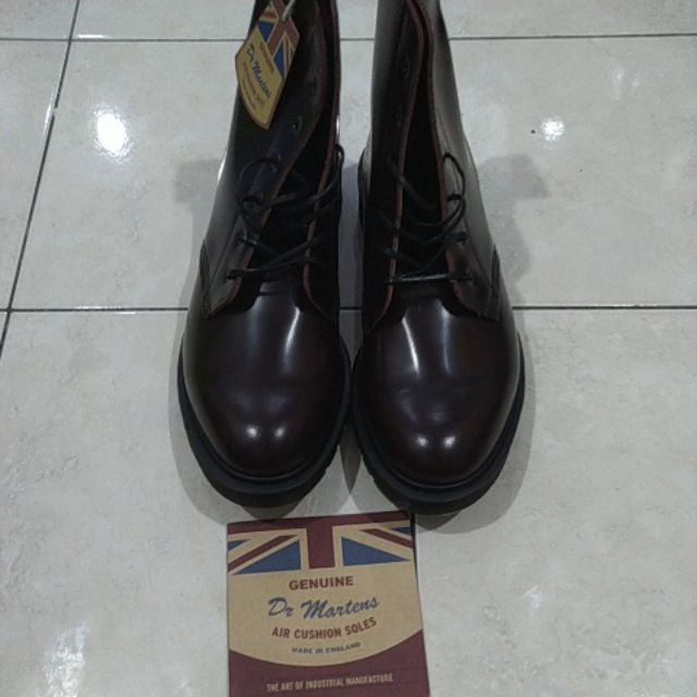 dr martens boanil brush