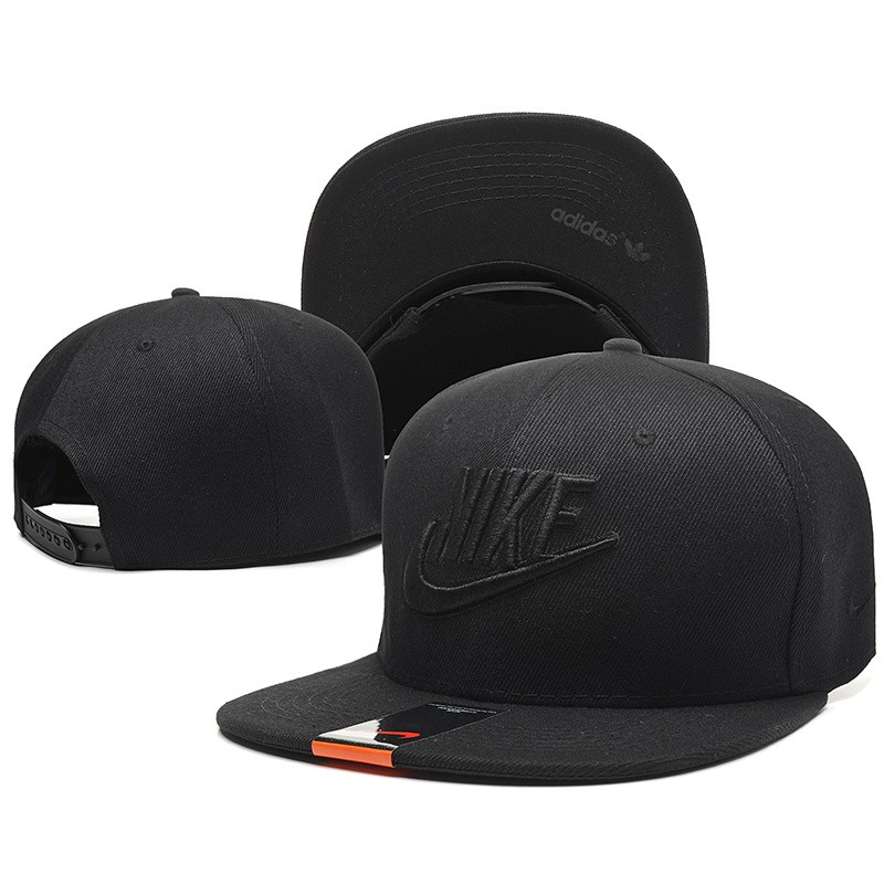 black nike snapback