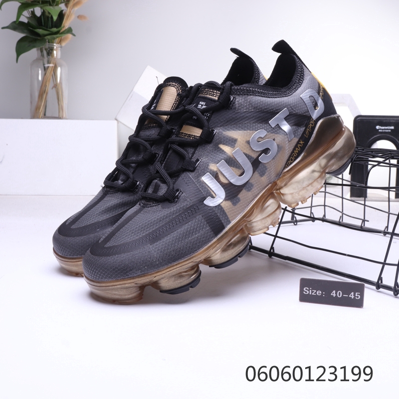 nike vapormax smiley