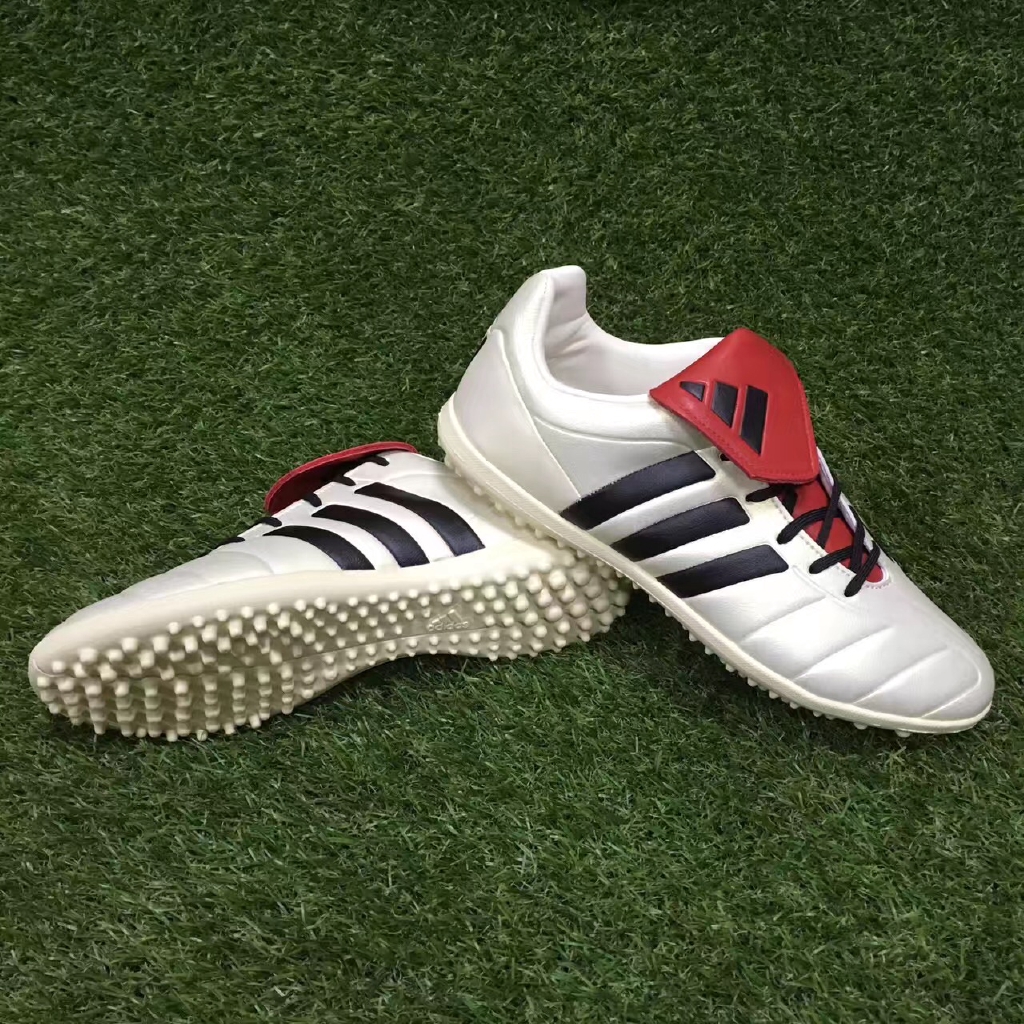 Adidas Predator Mania