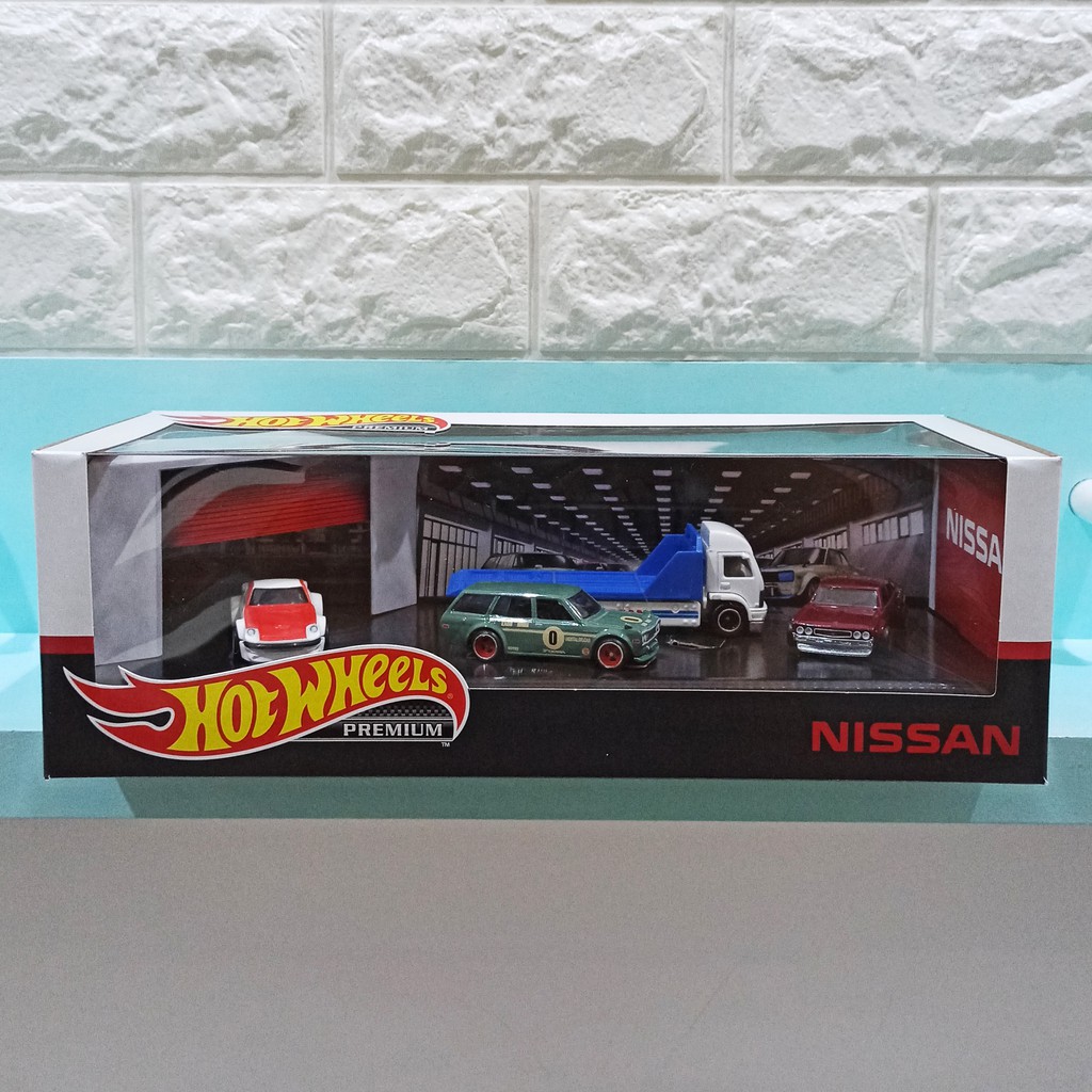 hot wheels diorama nissan
