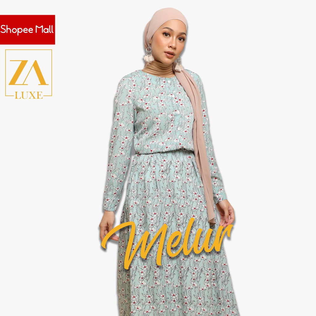  Zoe  Arissa  Luxe Baju  Kurung  Moden Floral Pleated Skirt 