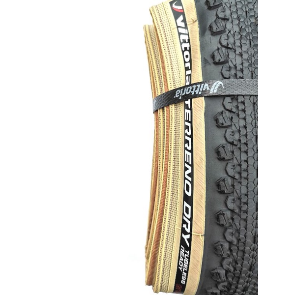 vittoria terreno dry skinwall