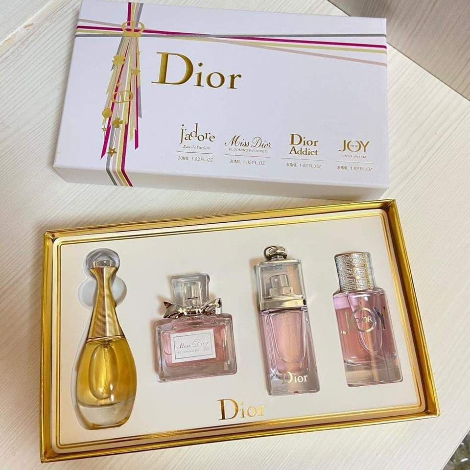 CHIRISTIAN DIOR GIFT SET 4 IN 1 NEW ARIVED FOR HER 30 ML | Shopee Malaysia