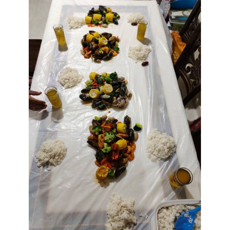 Plastic Shellout Disposable Table Plastic Sheet Size 70x70 Inches 10 Sheets Per Pkt Shopee Malaysia