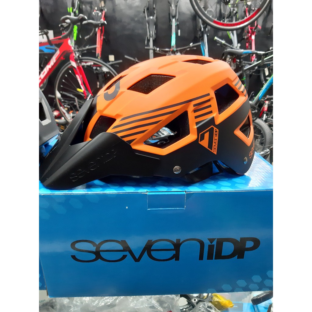 seven helmets mtb