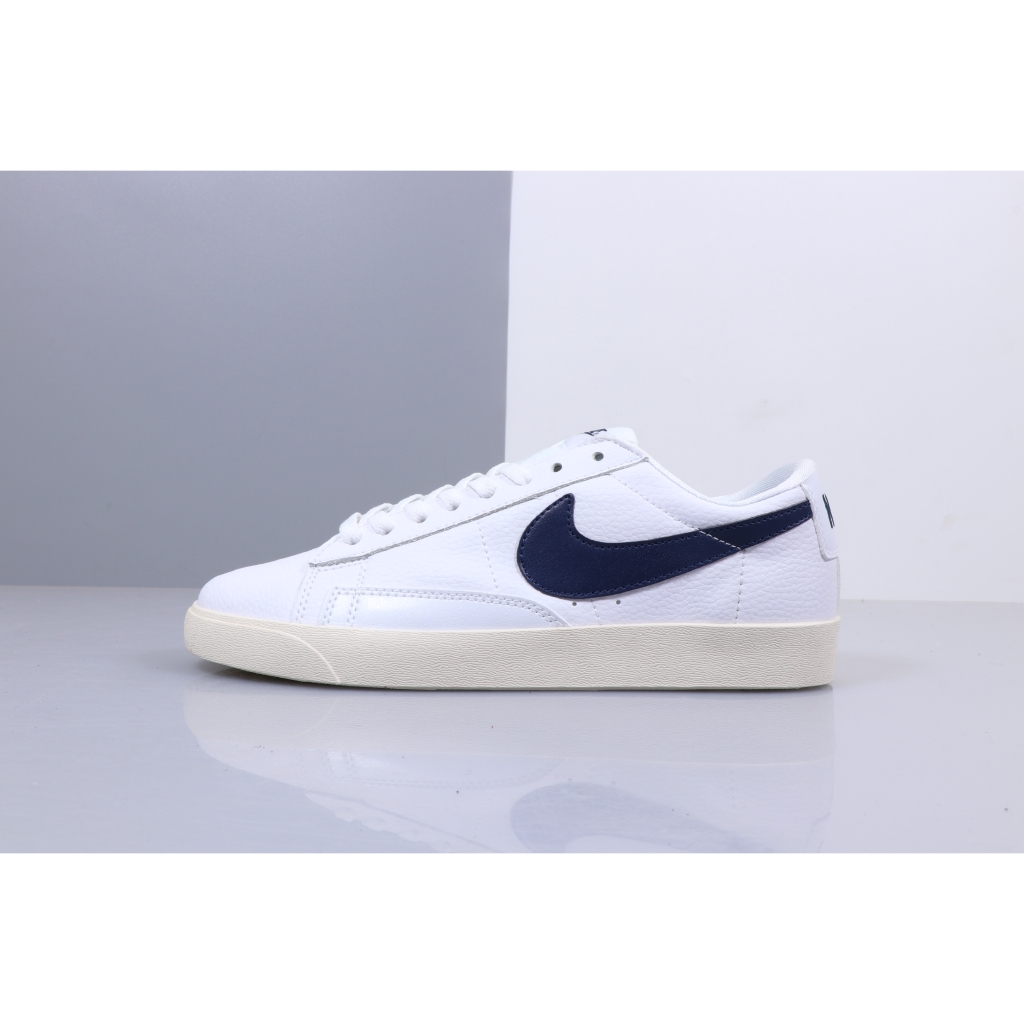 nike flat shoes for men