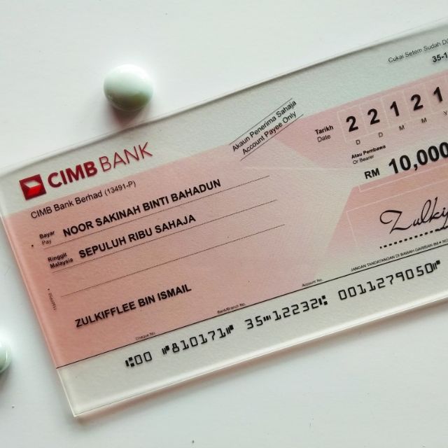 Mock Cheque Acrylic Berwarna untuk perkahwinan | Shopee Malaysia