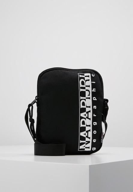 napapijri sling bag