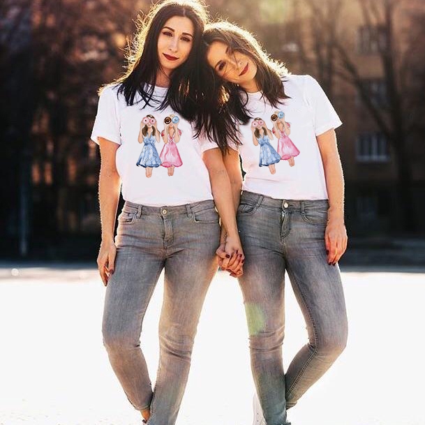 white t shirt outfit women's