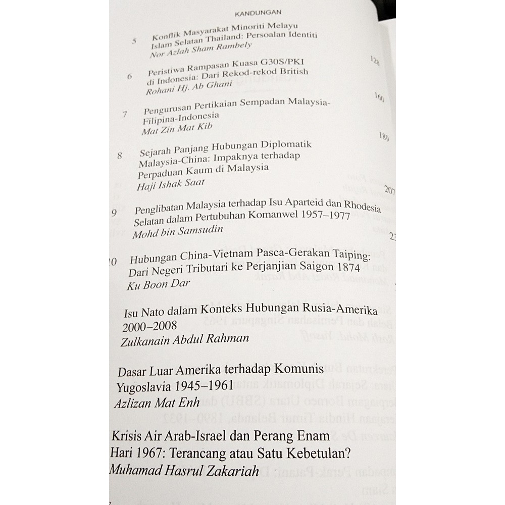 Sejarah Diplomatik. (Kumpulan Esei) Esei2 penghargaan kepada Prof 