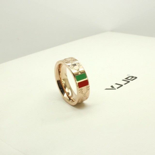 gucci ring gold womens