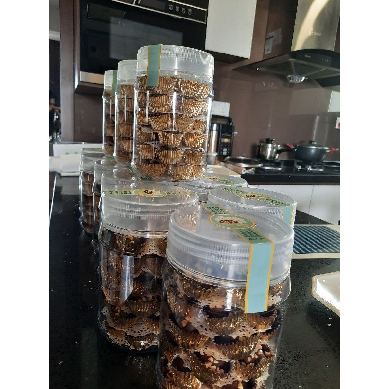 Buy Premium Almond London Cookies By Lasheda Sweet Treats Seetracker Malaysia