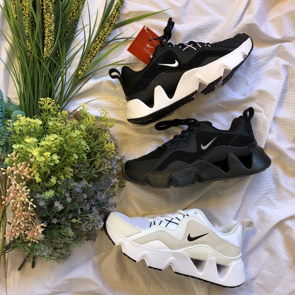 nike ryz black white