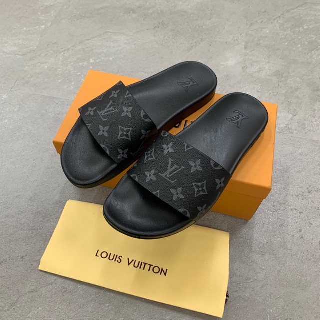 sandal lv