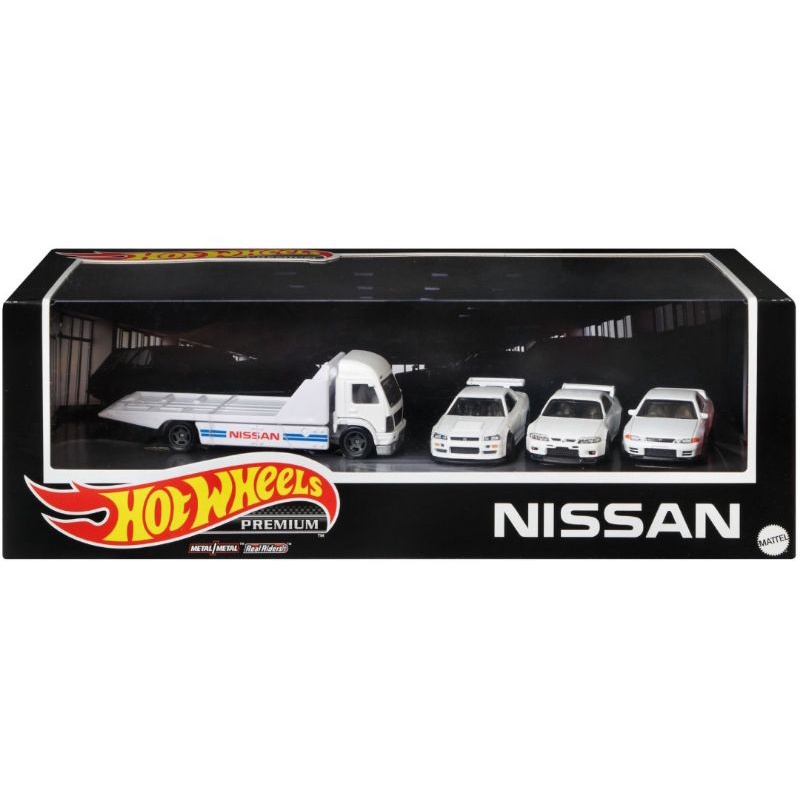 Hot Wheels Nissan GTR Garage set 