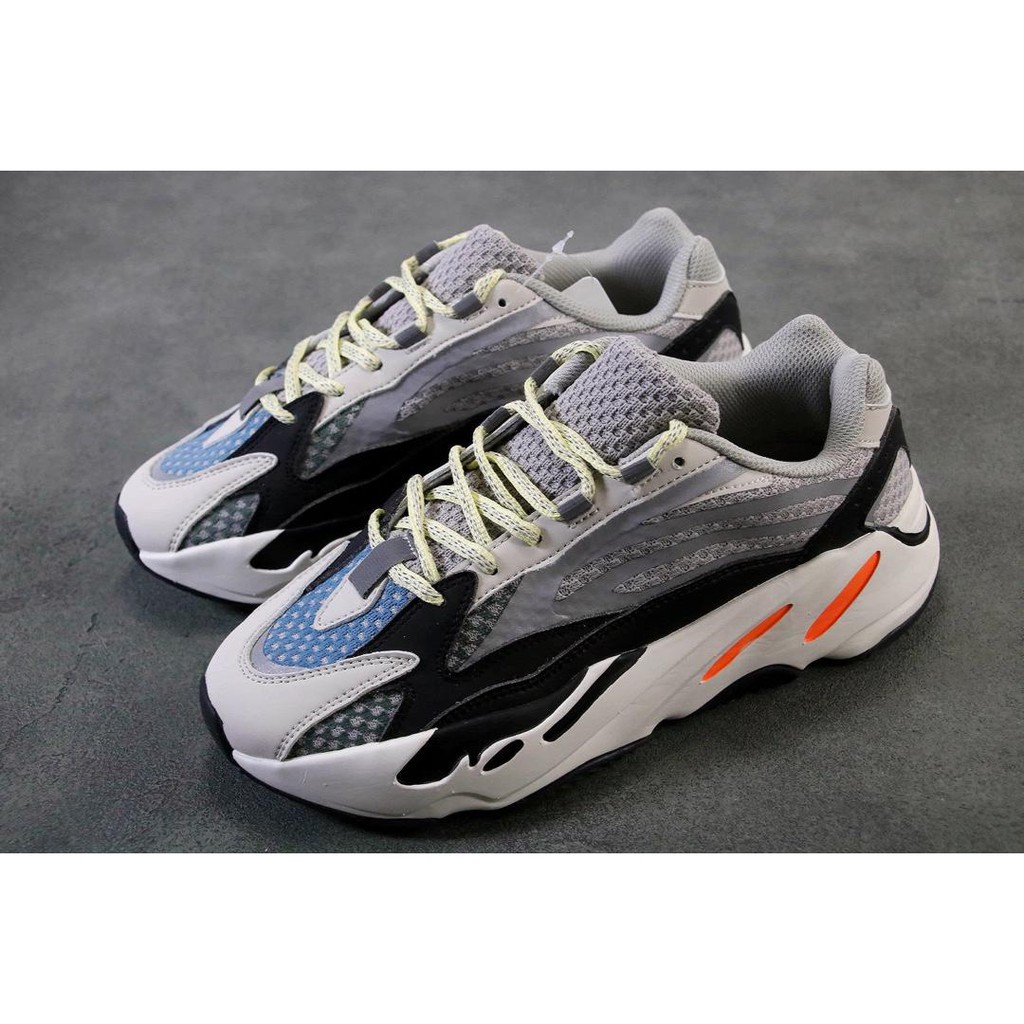 yeezy 700v2