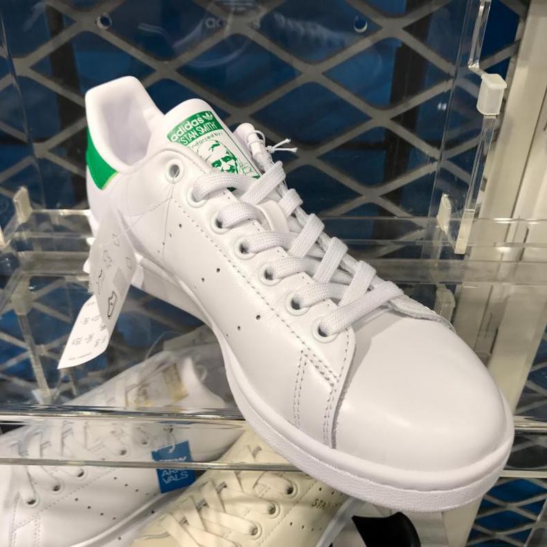 stan smith couple shoes