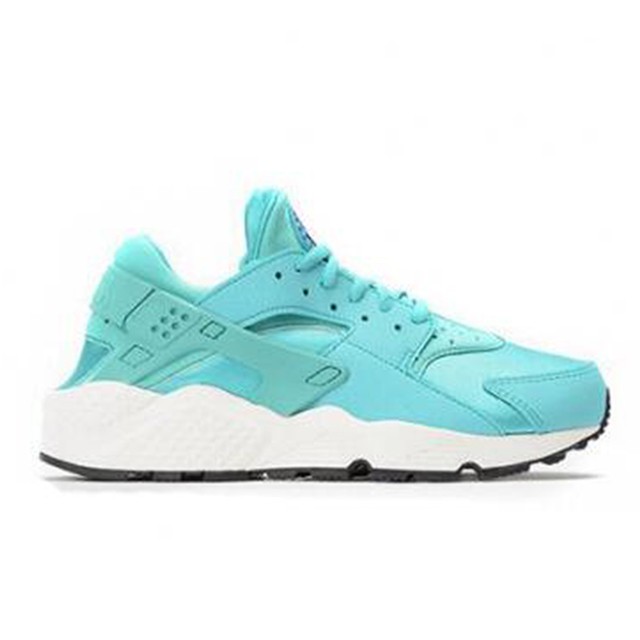 nike huarache sky blue
