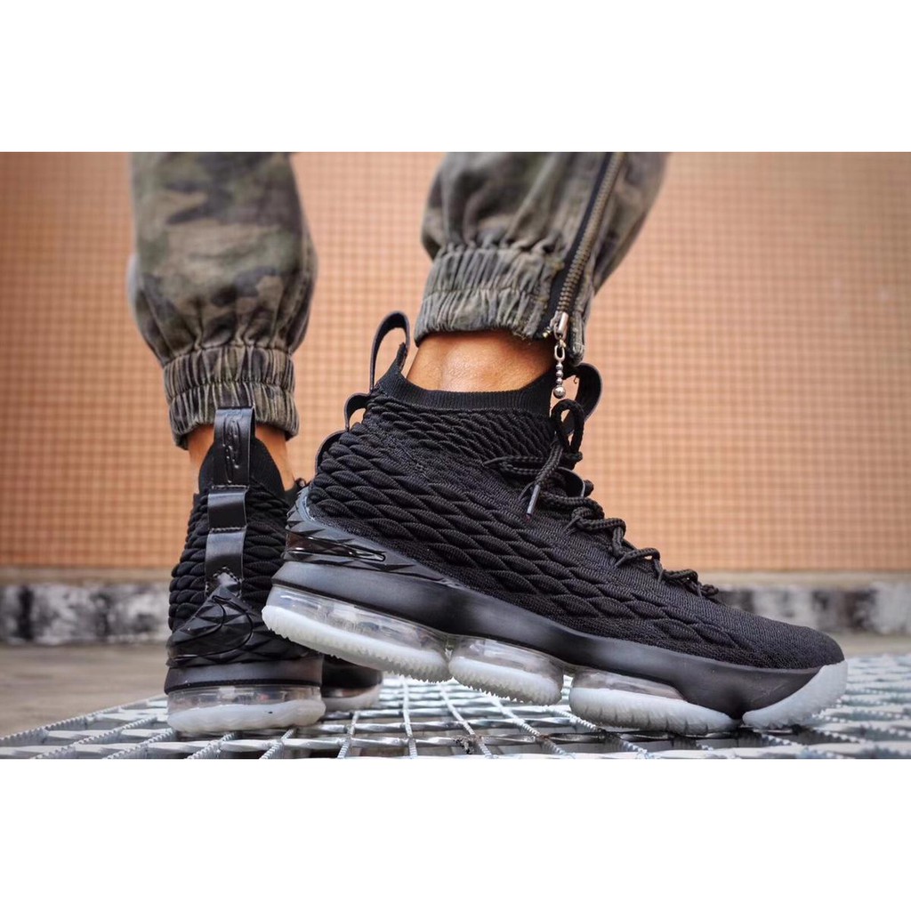 lebron 15 casual wear