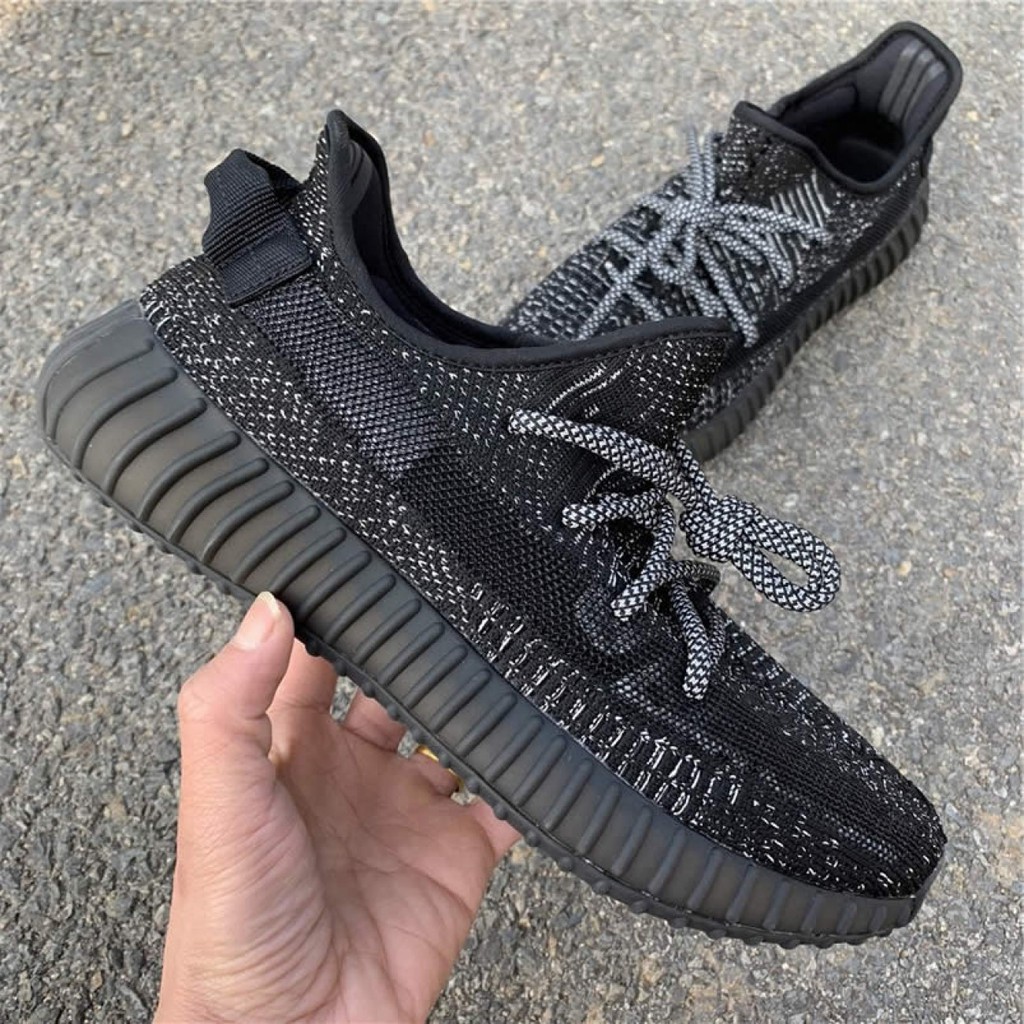 yeezy static black laces