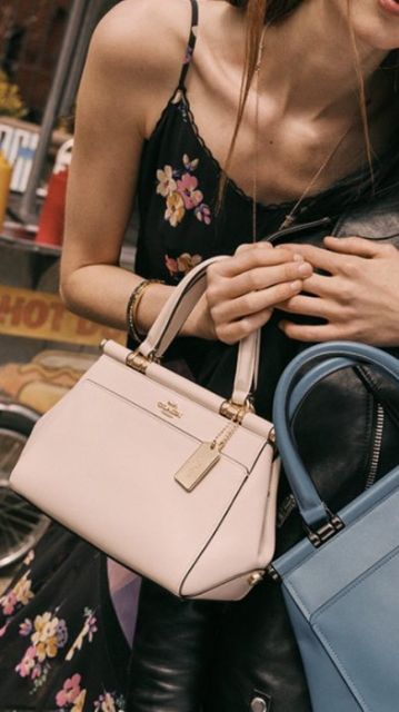 Grace Bag 20 In Refined Calf Leather Jasper Light Gold Shopee Malaysia