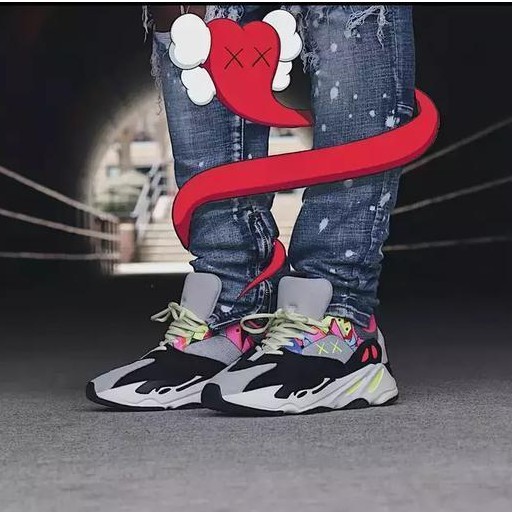 yeezy 700 x kaws