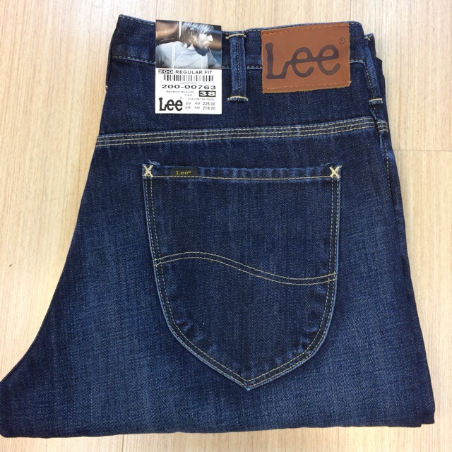 lee jeans back pocket