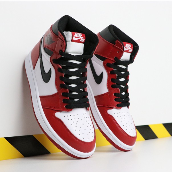red nike jordan 1