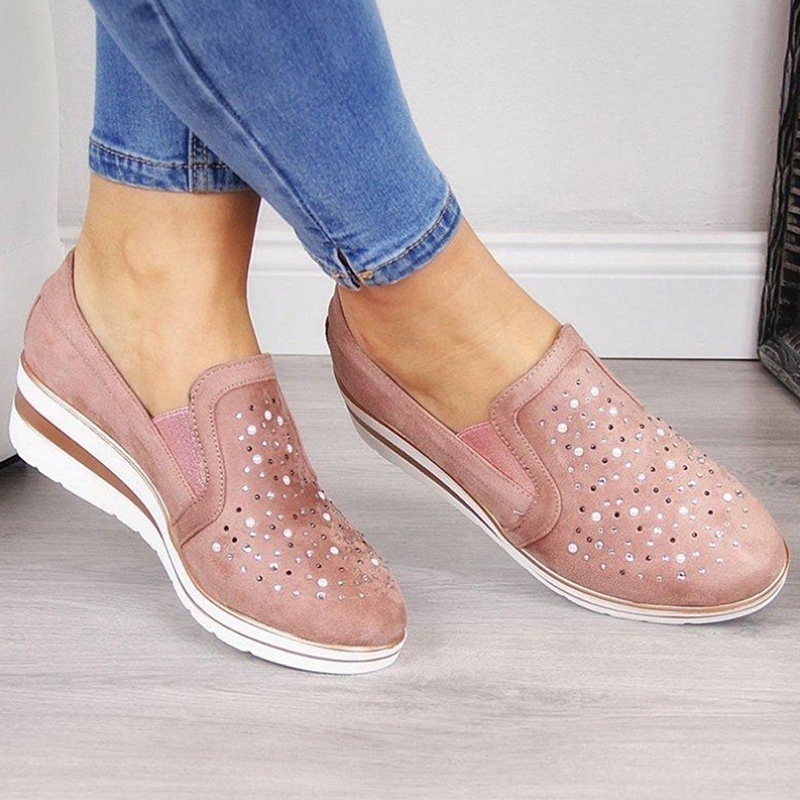 heel slipping in sneakers