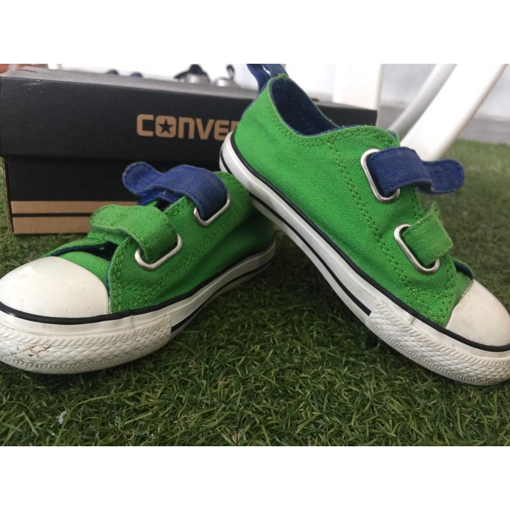 green converse kids shoes