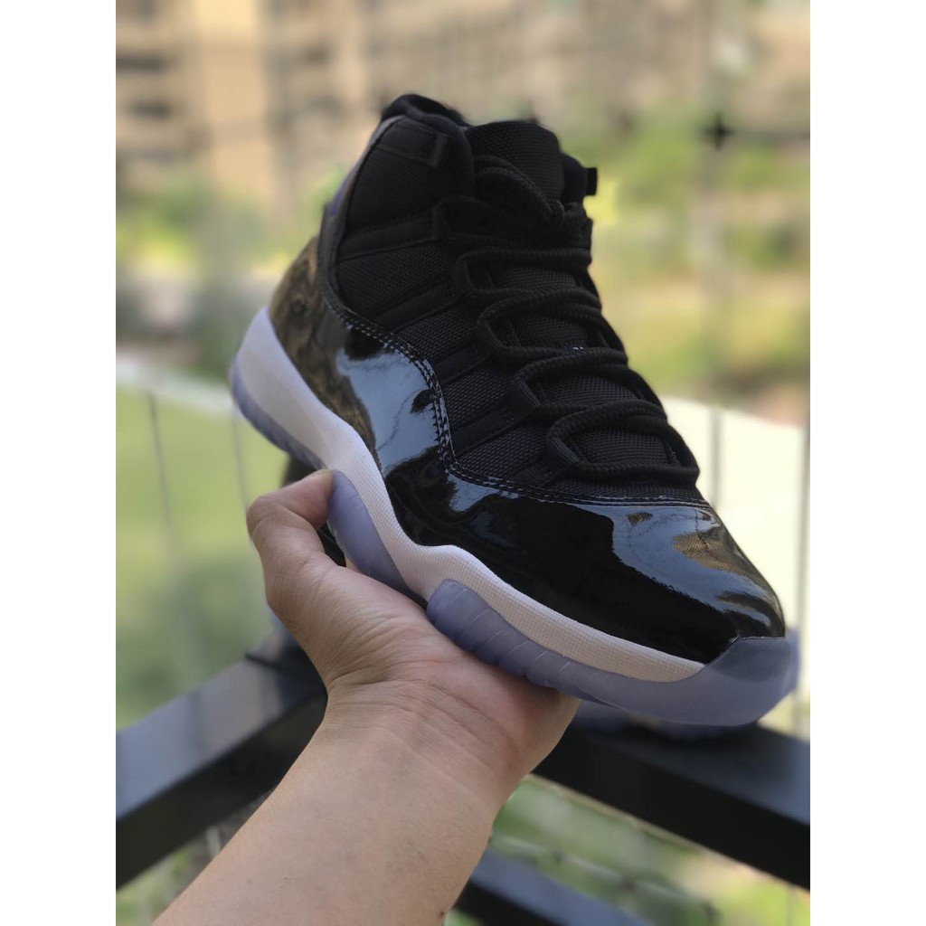 black blue jordan 11