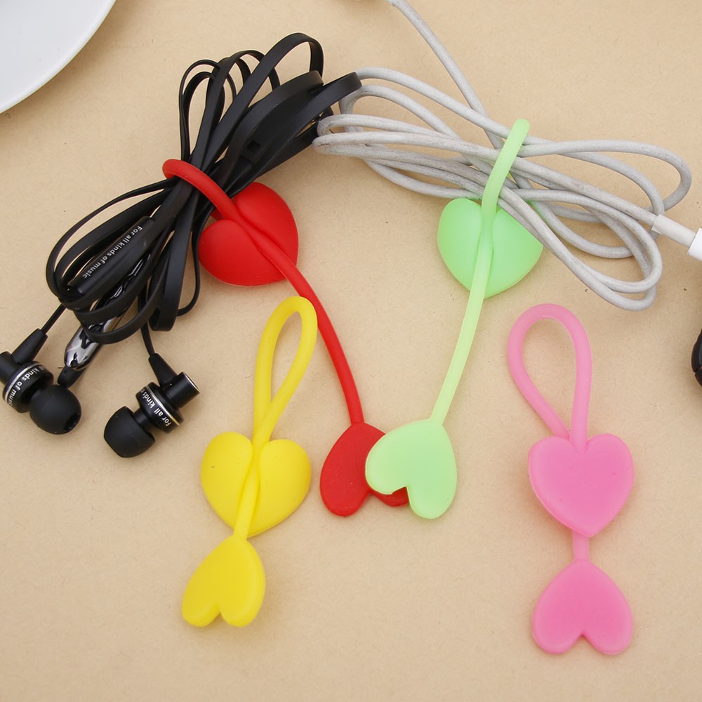 Heart shaped cord keeper