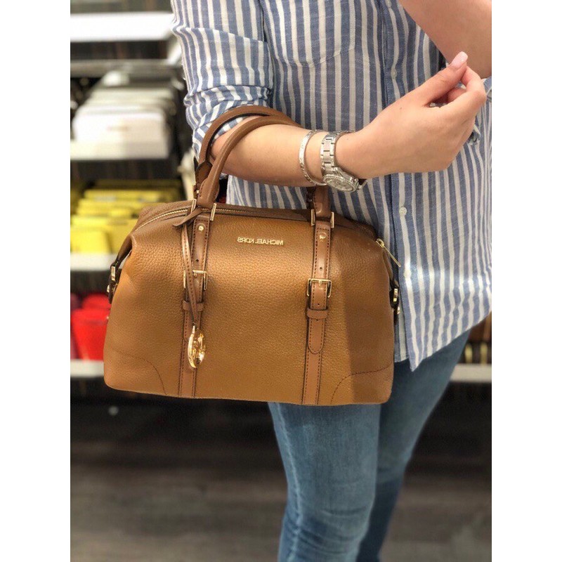 michael kors duffel bag size