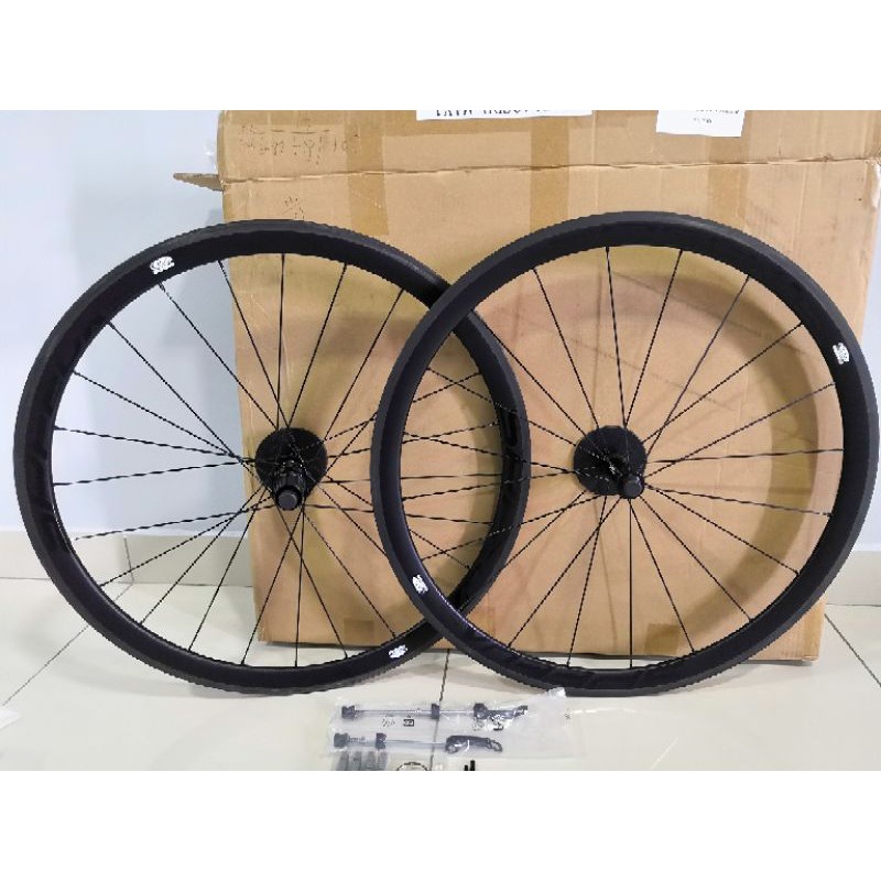 speedx carbon wheelset