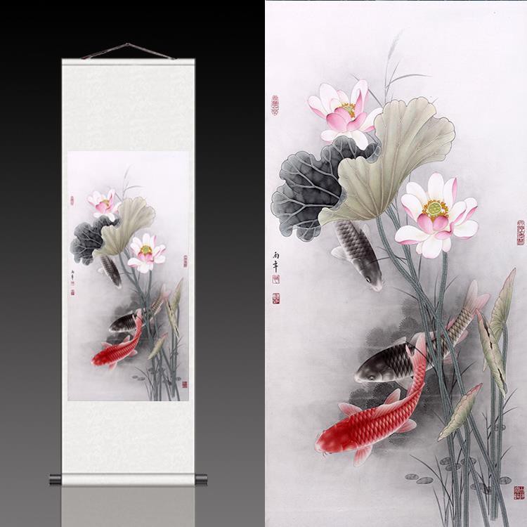 大师手工画 Decorative Painting荷花鲤鱼国画水墨画花鸟虫鱼招财纳福风水画莲花卷轴画丝绸画绢画 每副画作都是独一无二的 标题意义一样 每副的画风稍有不同 Shopee Malaysia