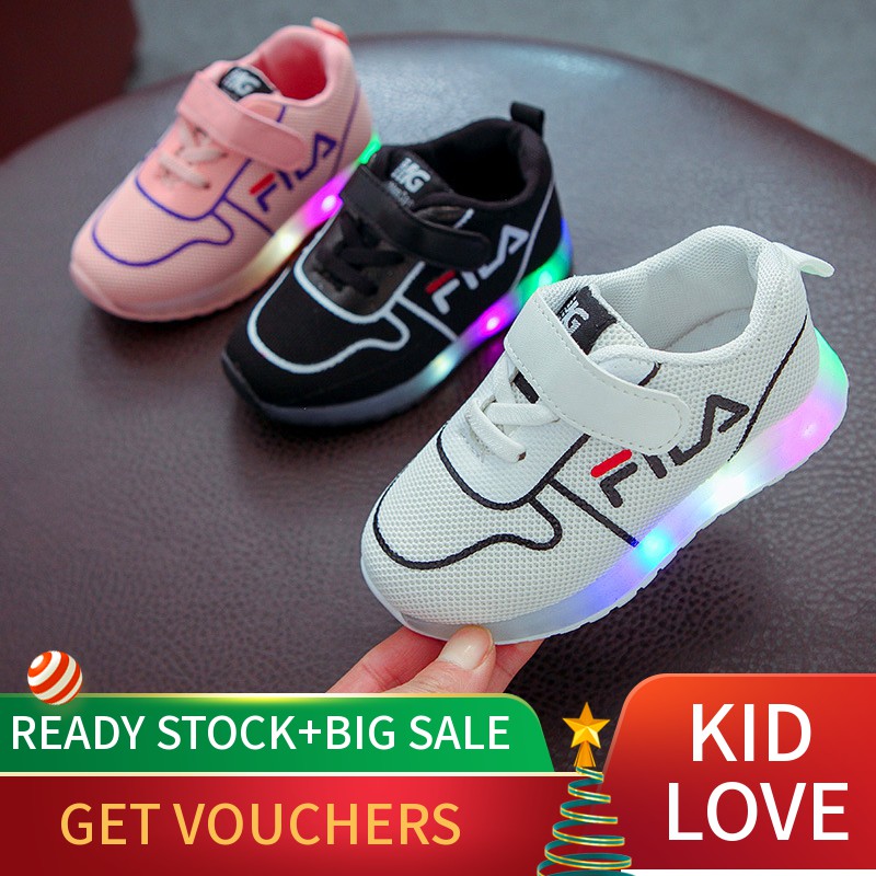 white sports shoes kids